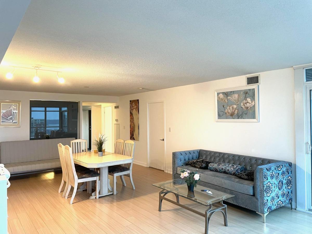 Three-Bedroom Condo With Free Parking Nearby Cn Tower With Lake View Toronto Exterior foto